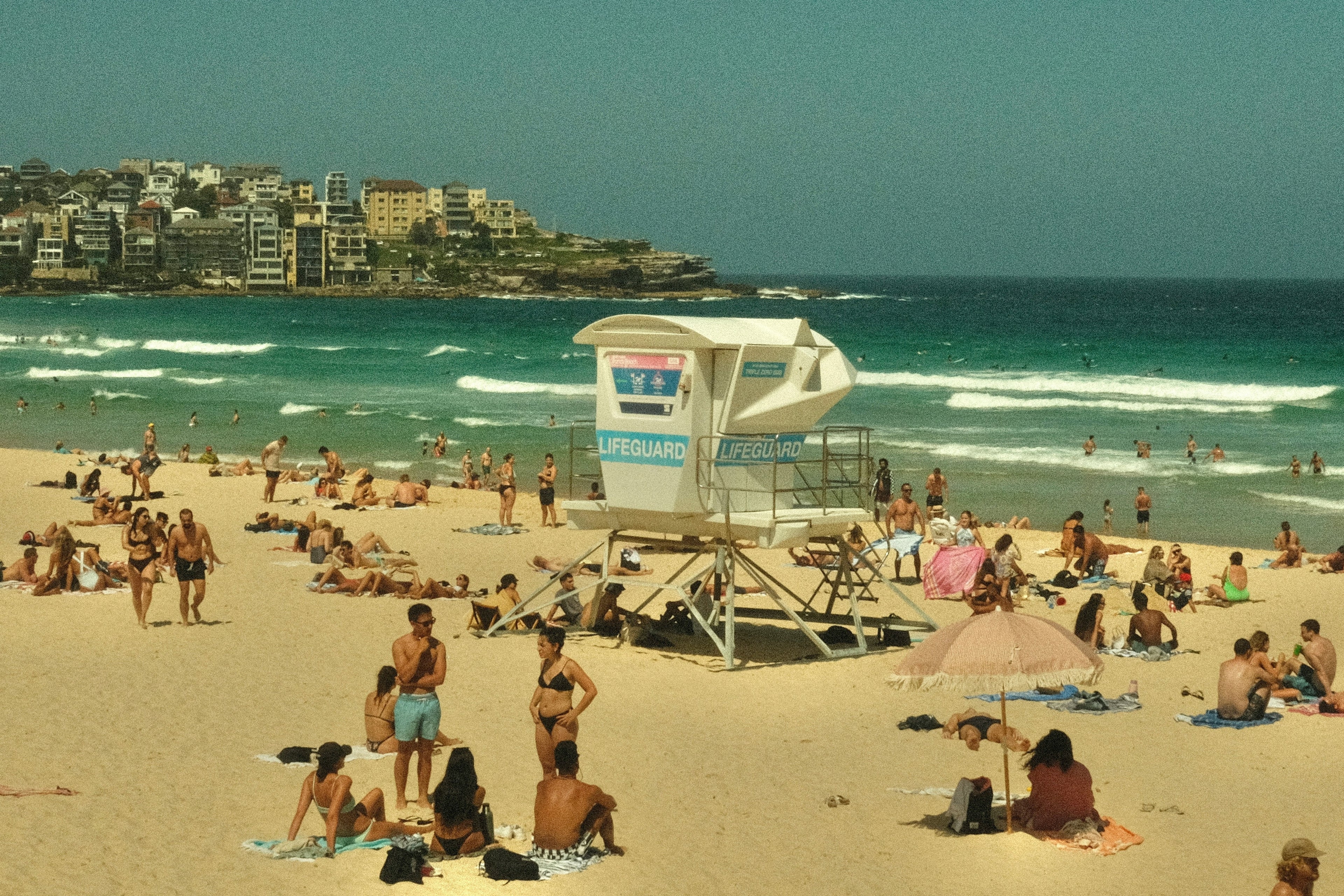 The Rise of Women's Surfing in Australia: From Outliers to World Champions - Flatrock Surf